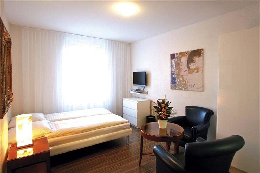 Swiss Star Marc Aurel - Self Check-In Apartment Цюрих Екстериор снимка